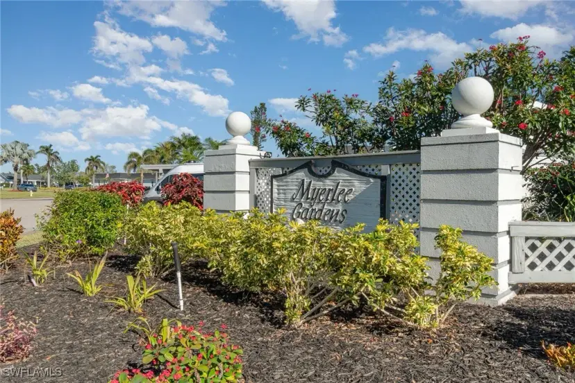 Picture of 6836 Sandtrap Dr 3, Fort Myers FL 33919