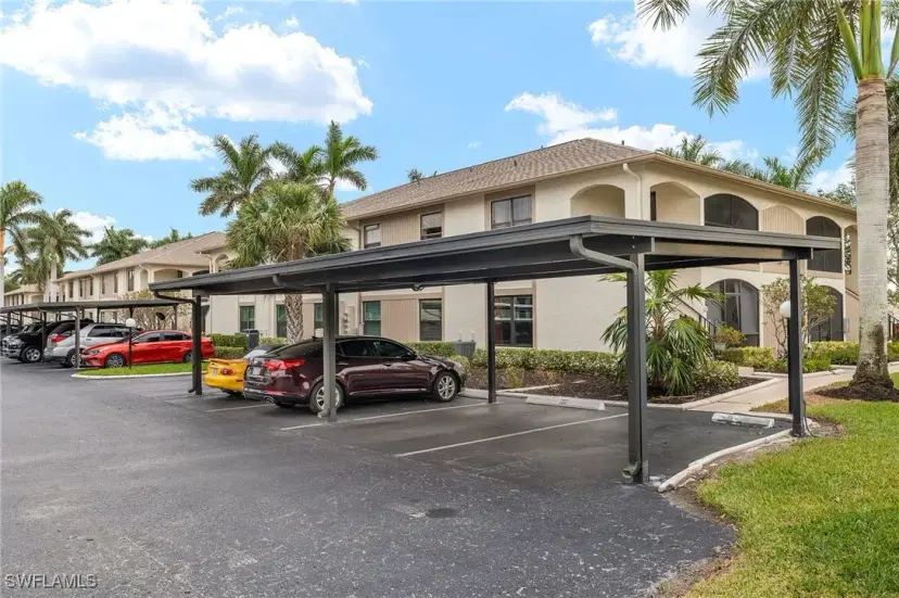 Picture of 13268 Whitehaven Ln 102, Fort Myers FL 33966