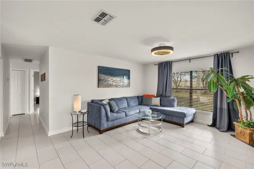 Picture of 13268 Whitehaven Ln 102, Fort Myers FL 33966