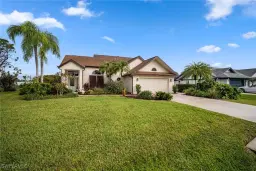 Picture of 6579 Willow Lake Cir, Fort Myers, FL 33966