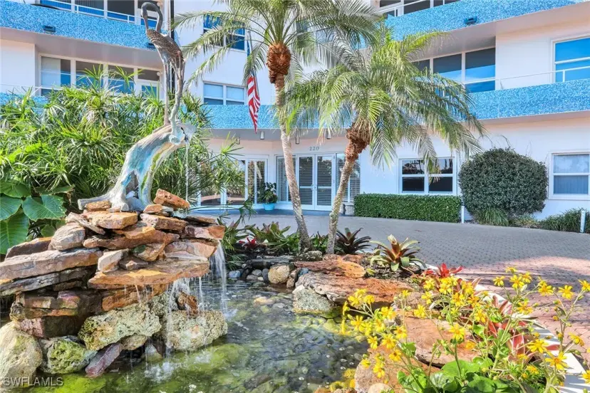 Picture of 220 Seaview Ct Phc, Marco Island FL 34145