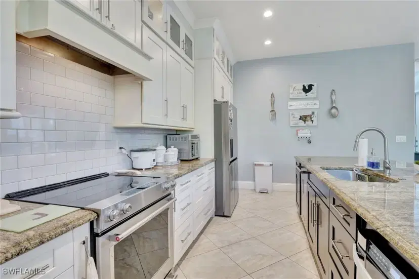 Picture of 11591 Pin Oak Dr, Bonita Springs FL 34135