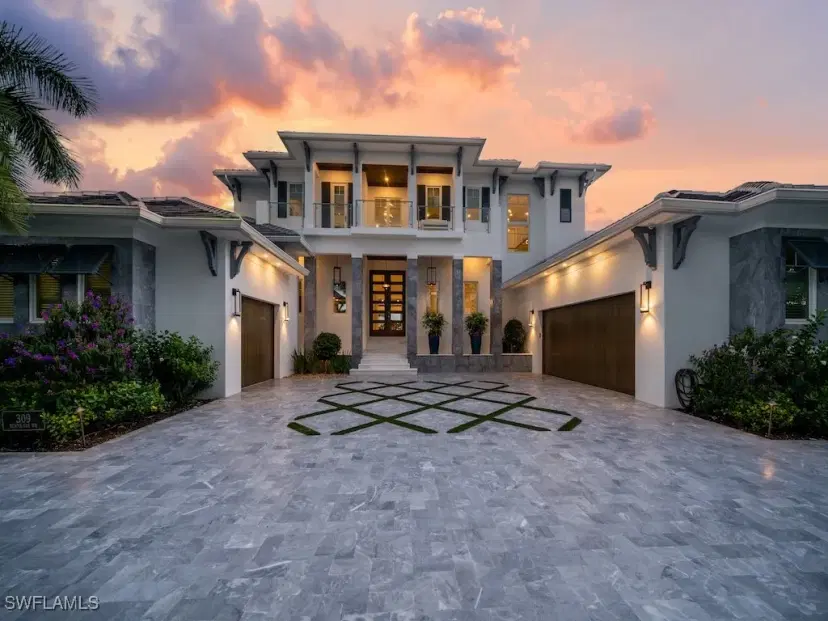 Picture of 309 Neapolitan Way, Naples FL 34103