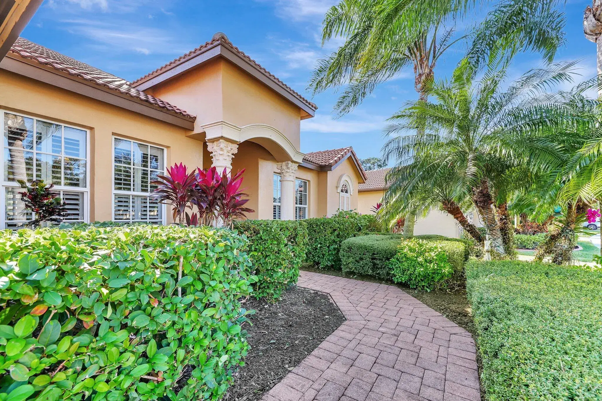 Picture of 827 SW Grand Reserves Boulevard, Port St Lucie, FL 34986