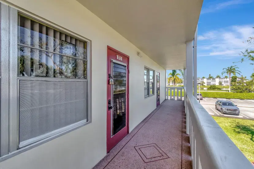Picture of 573 Fanshaw N, Boca Raton FL 33434