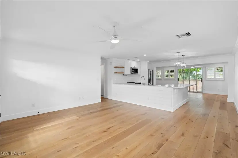 Picture of 11 Knights Bridge Rd, Naples FL 34112