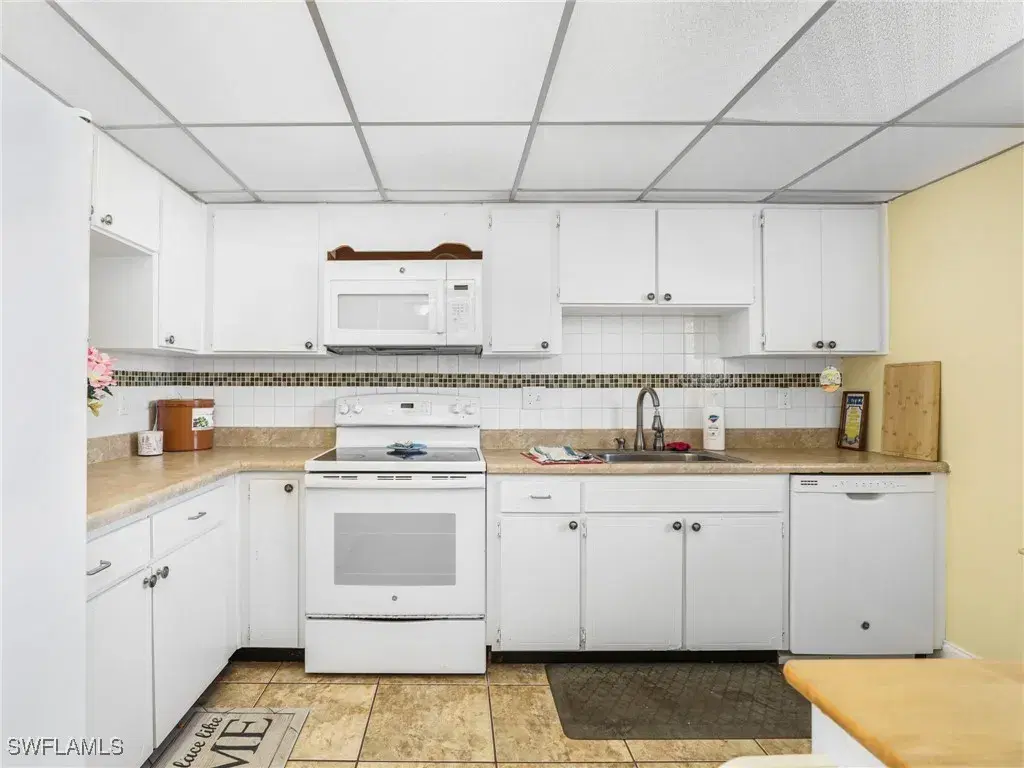 Picture of 1510 Memoli Ln 2, Fort Myers, FL 33919