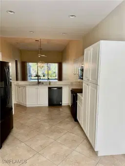 Picture of 5939 Northridge Dr A35, Naples, FL 34110