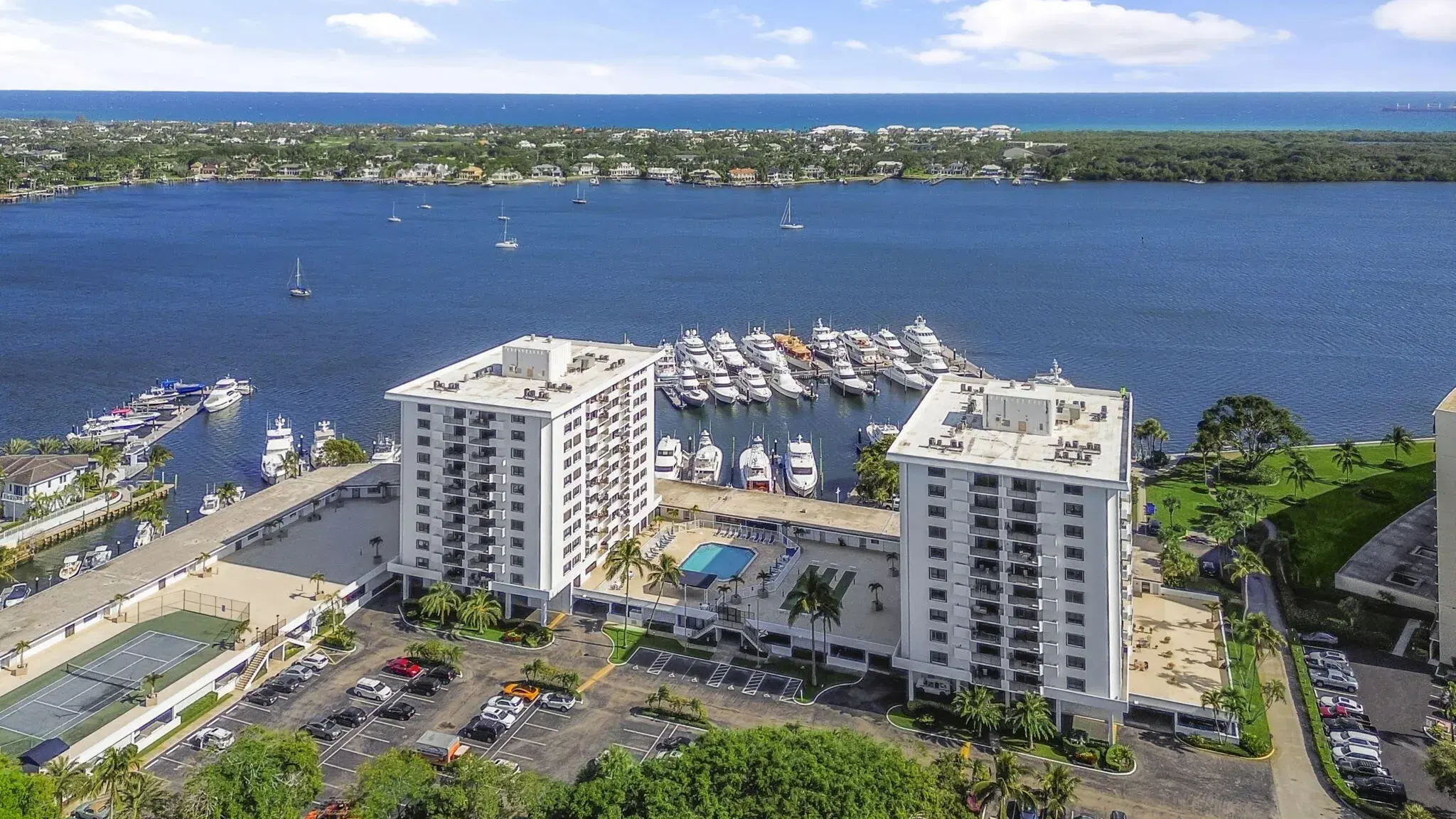 Picture of 1200 Marine Way 401, North Palm Beach, FL 33408