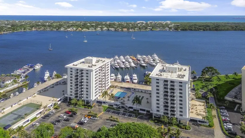 Picture of 1200 Marine Way 401, North Palm Beach FL 33408