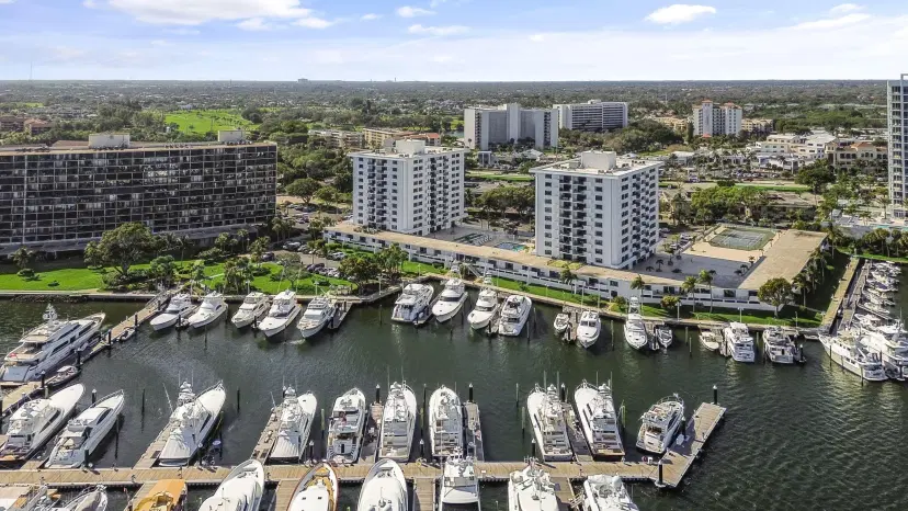 Picture of 1200 Marine Way 401, North Palm Beach FL 33408