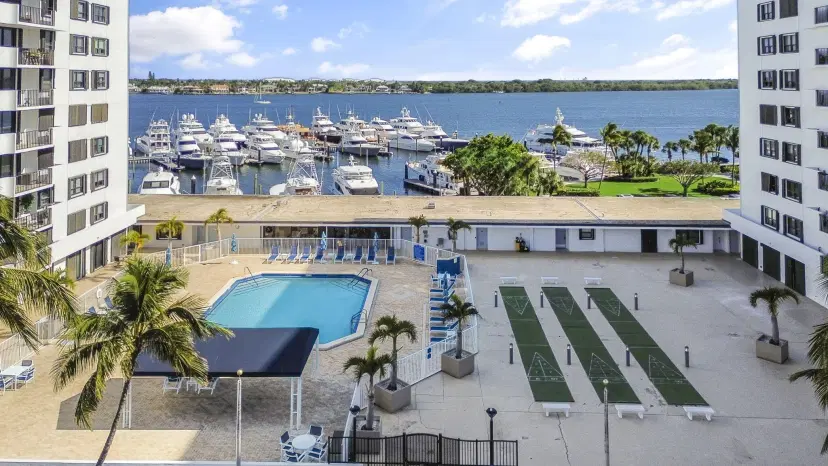 Picture of 1200 Marine Way 401, North Palm Beach FL 33408