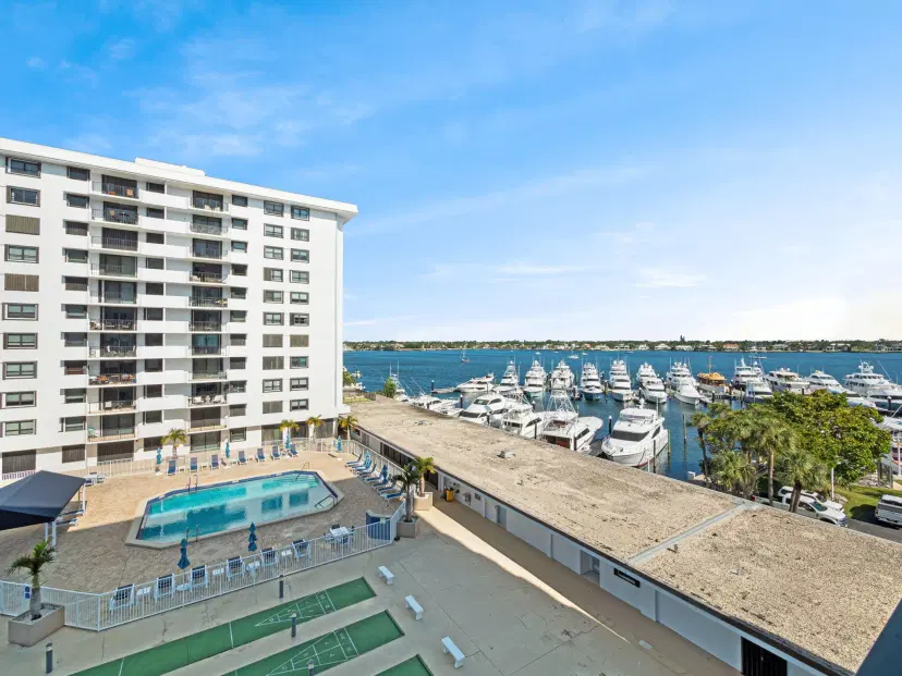 Picture of 1200 Marine Way 401, North Palm Beach FL 33408
