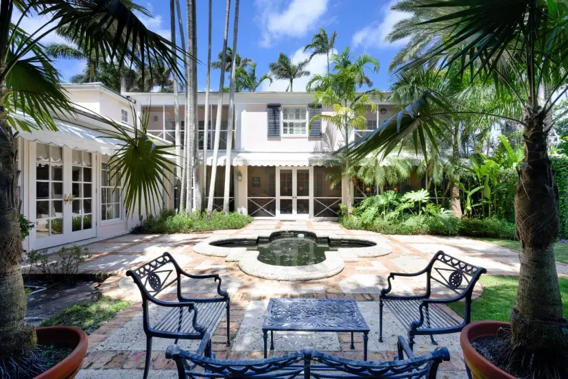 Picture of 218 El Brillo Way, Palm Beach FL 33480