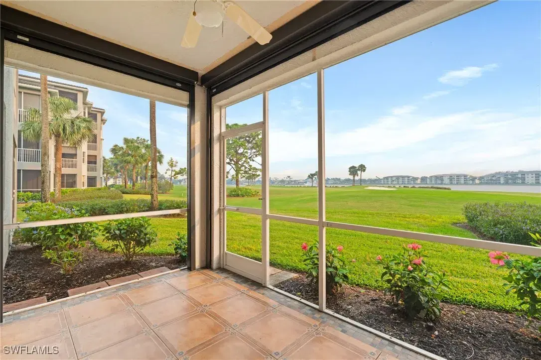 Picture of 8056 Queen Palm Ln 612, Fort Myers, FL 33966