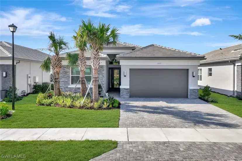 Picture of 12418 Dahlia Ct, Naples FL 34120