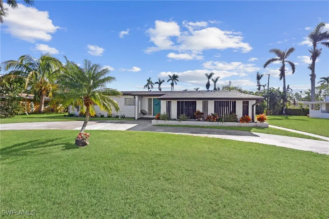 Picture of 1420 Passaic Ave, Fort Myers, FL 33901