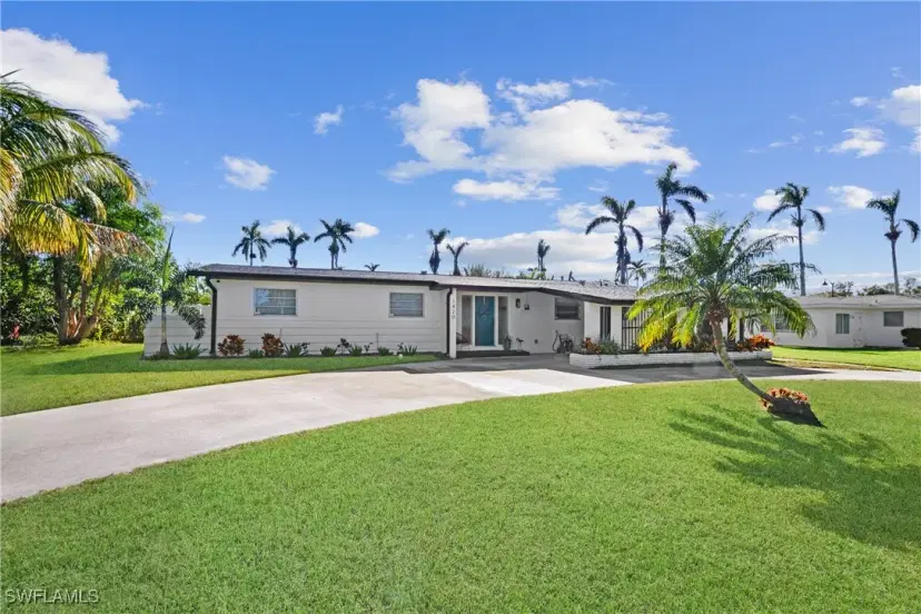 Picture of 1420 Passaic Ave, Fort Myers FL 33901