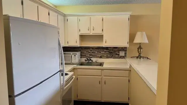Picture of 5498 Courtyard Drive 5498, Margate FL 33063