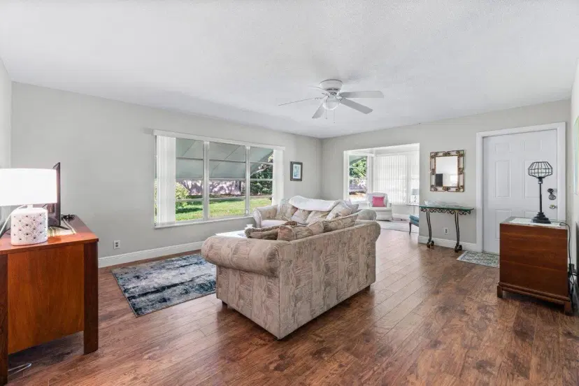Picture of 270 SOUTH Boulevard D, Boynton Beach FL 33435