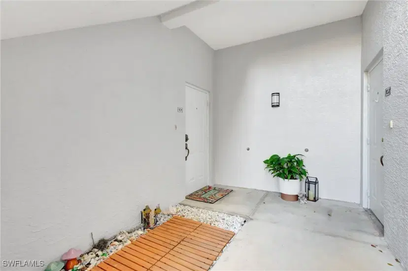 Picture of 1310 Charleston Square Dr 101, Naples FL 34110