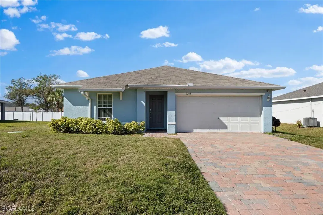 Picture of 1203 Desmond St, Port Charlotte, FL 33952