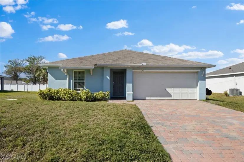 Picture of 1203 Desmond St, Port Charlotte FL 33952