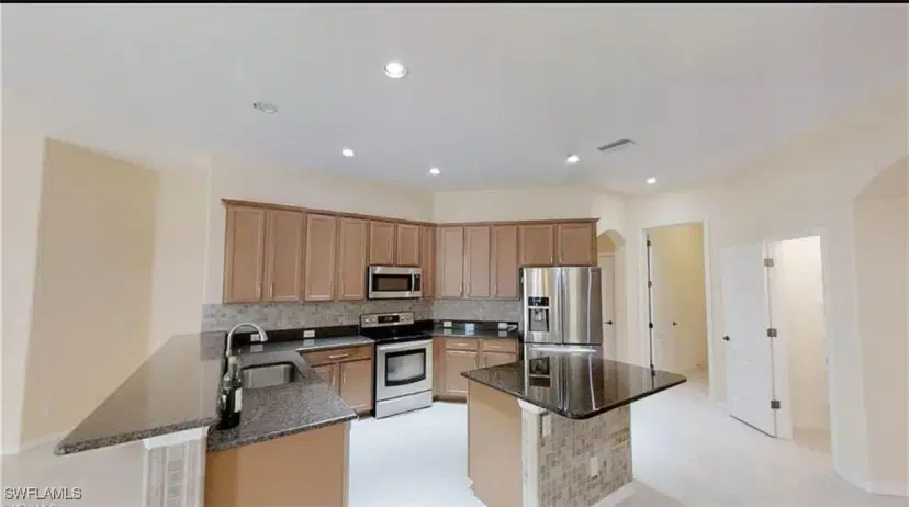 Picture of 2628 Fairmont Cove Ct, Cape Coral FL 33991
