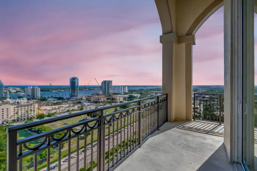 Picture of 550 Okeechobee Boulevard Uph-23, West Palm Beach FL 33401