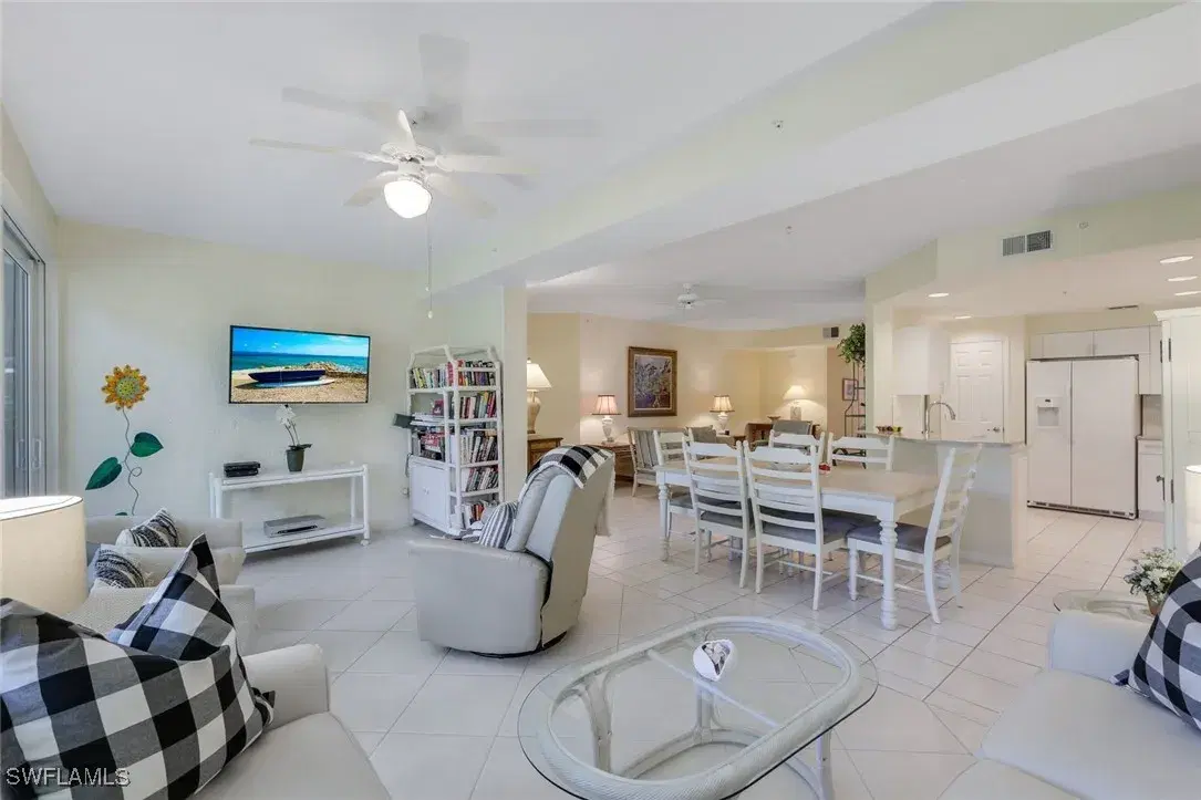 Picture of 25200 Pelican Creek Cir 102, Bonita Springs, FL 34134