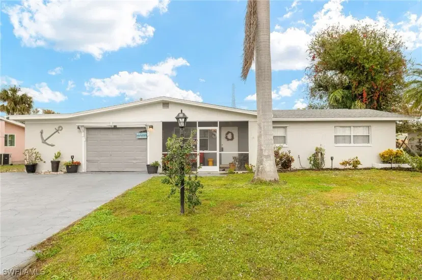 Picture of 162 Brooks Rd, North Fort Myers FL 33917