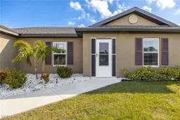 Picture of 841 Youngreen Dr, Fort Myers, FL 33913