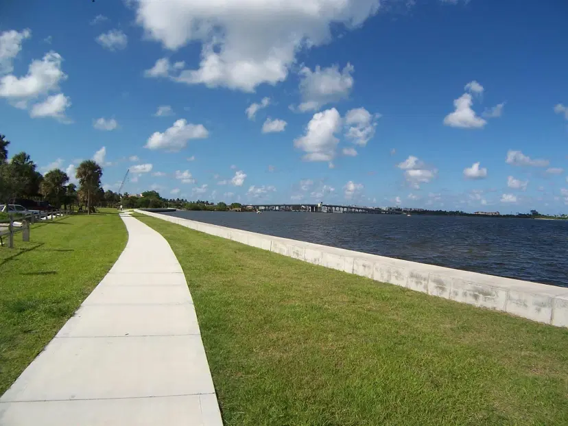 Picture of 208 S Lakeside Drive 102, Lake Worth Beach FL 33460