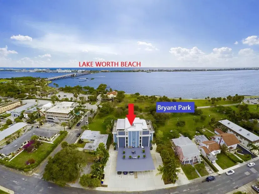 Picture of 208 S Lakeside Drive 102, Lake Worth Beach FL 33460