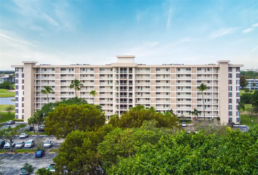 Picture of 2671 S Course Dr 908, Pompano Beach FL 33069