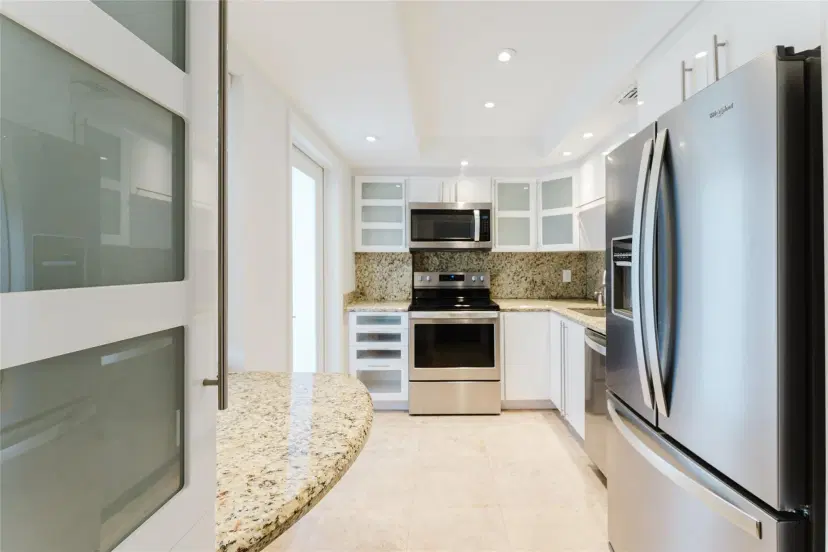 Picture of 2671 S Course Dr 908, Pompano Beach FL 33069