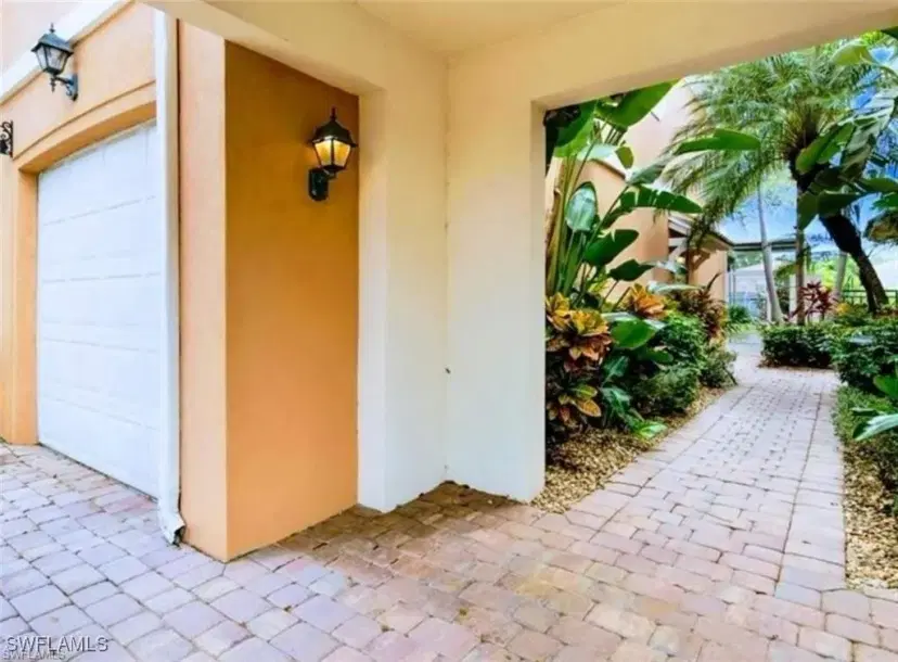 Picture of 5835 Cove Cir 5, Naples FL 34119
