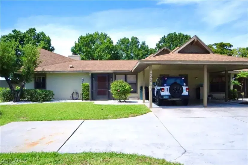 Picture of 4276 Island Cir A, Fort Myers FL 33919