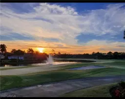 Picture of 8247 Parkstone Pl 305, Naples, FL 34120