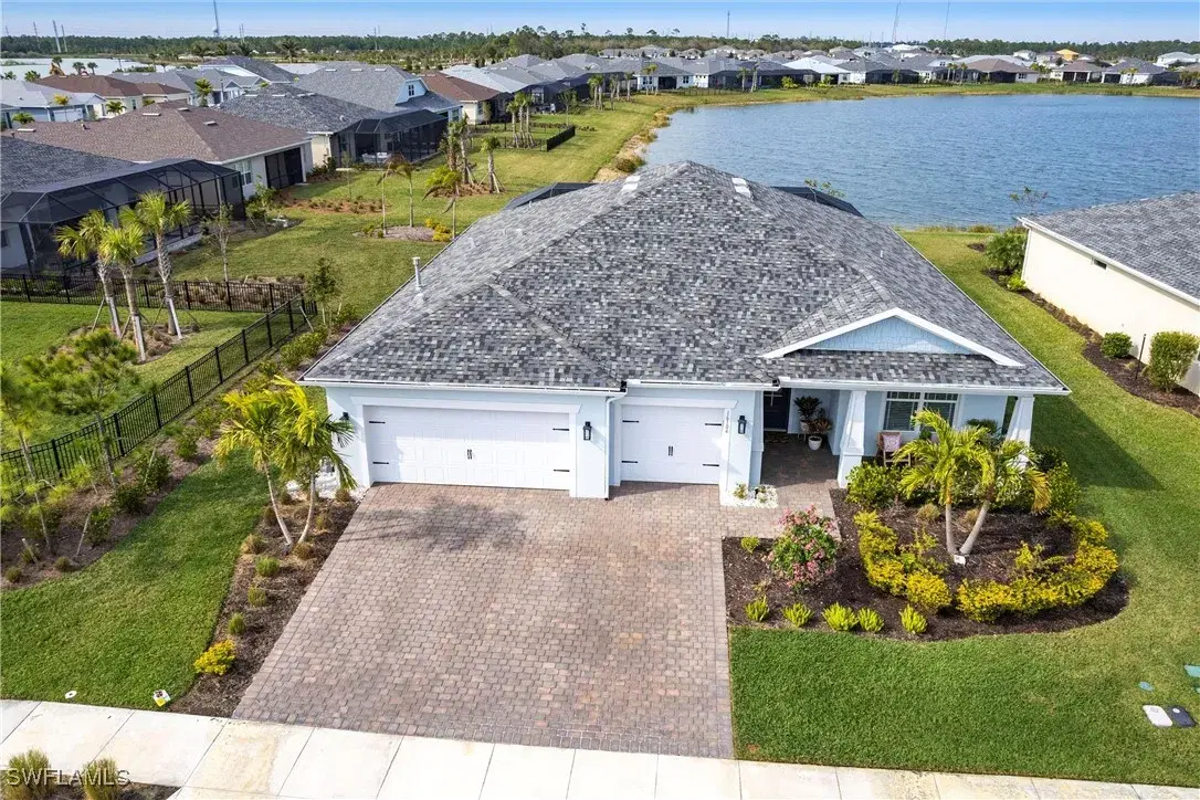 Picture of 16104 Shoreline Dr, Punta Gorda, FL 33982