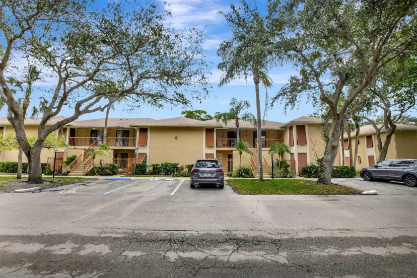 Picture of 3939 NE 5Th Avenue D201, Boca Raton FL 33431