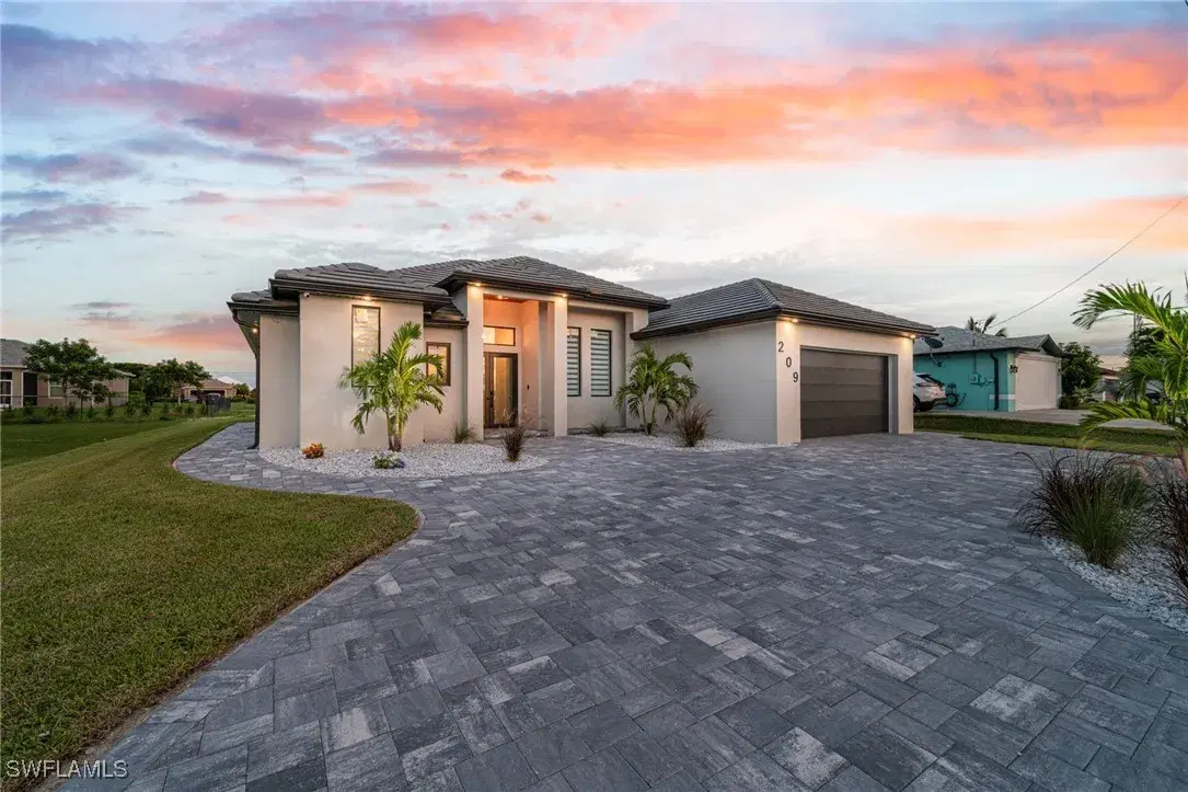 Picture of 209 Chiquita Blvd N, Cape Coral, FL 33993