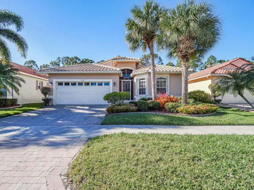 Picture of 215 NW Chorale Way, Port St Lucie FL 34986