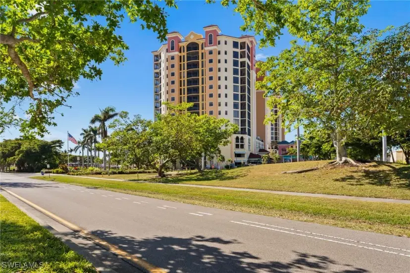 Picture of 5793 Cape Harbour Dr 1019, Cape Coral FL 33914