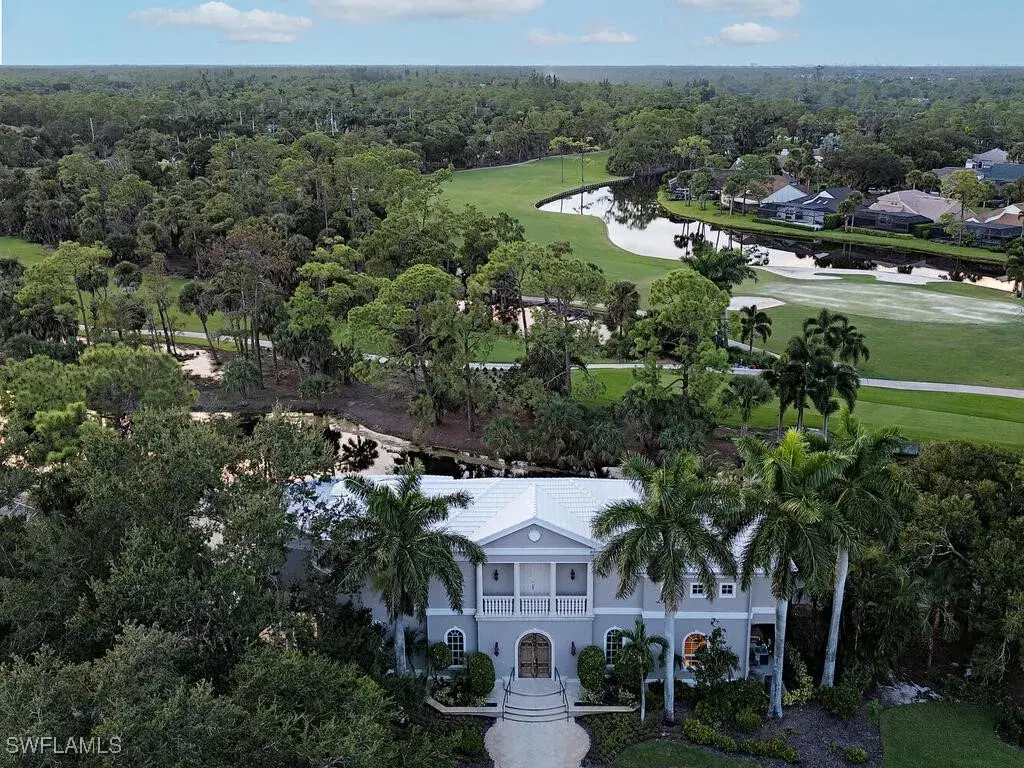 Picture of 589 Eagle Creek Dr, Naples, FL 34113