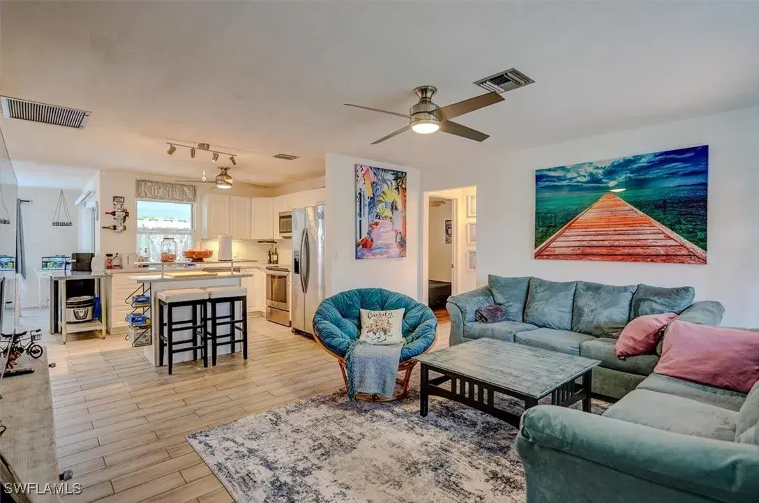 Picture of 4101 SE 3Rd Ave, Cape Coral, FL 33904