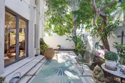 Picture of 559 NE 7Th Ave 6A, Fort Lauderdale, FL 33301