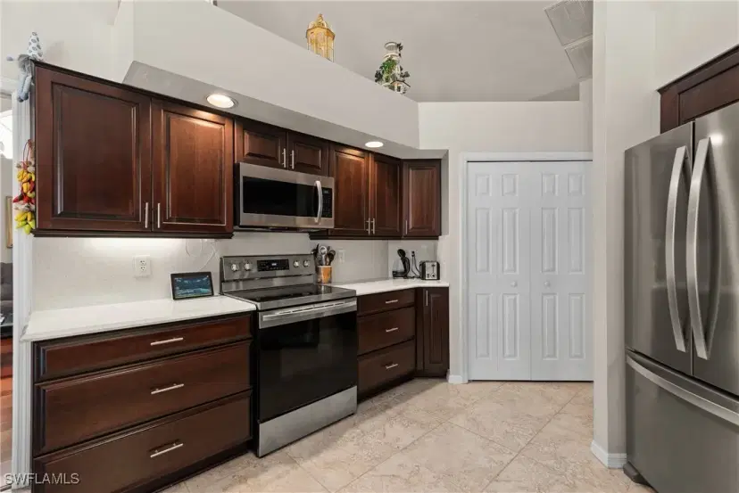 Picture of 744 Lambton Ln, Naples FL 34104