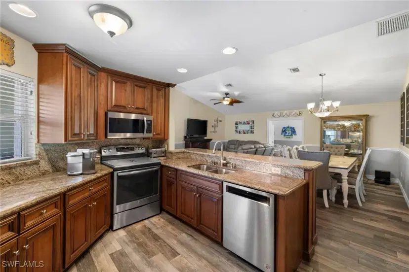 Picture of 4560 Key Largo Ln, Bonita Springs FL 34134