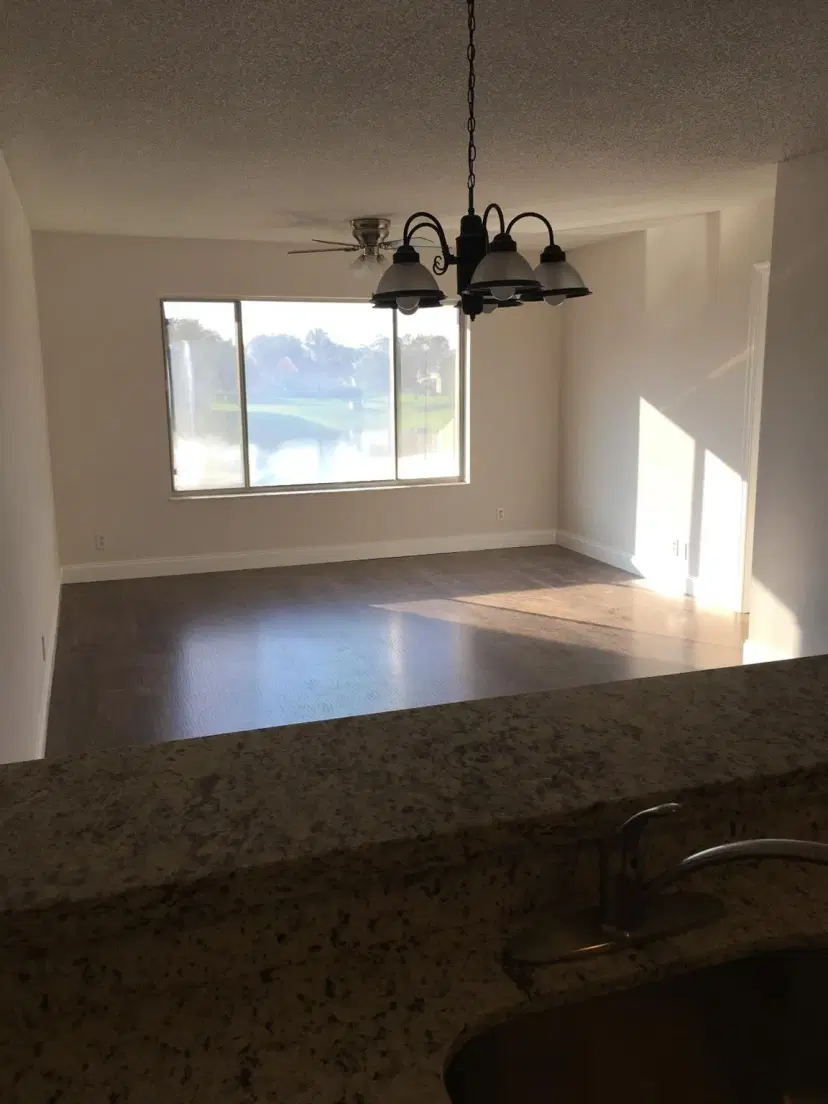 Picture of 914 Twin Lakes Dr 914, Coral Springs FL 33071